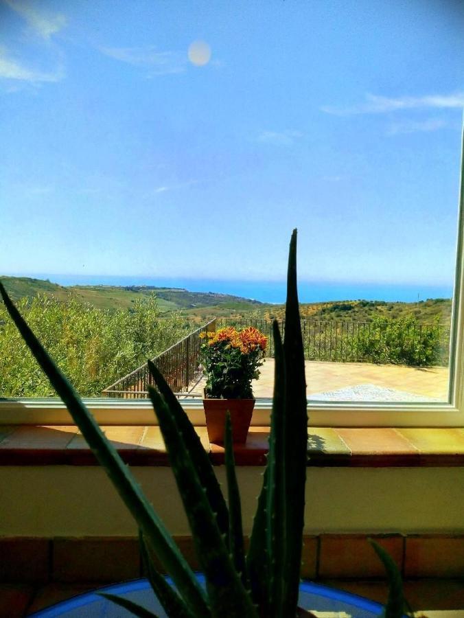 Villa Immersa In Oliveto Vista Mare シャッカ エクステリア 写真